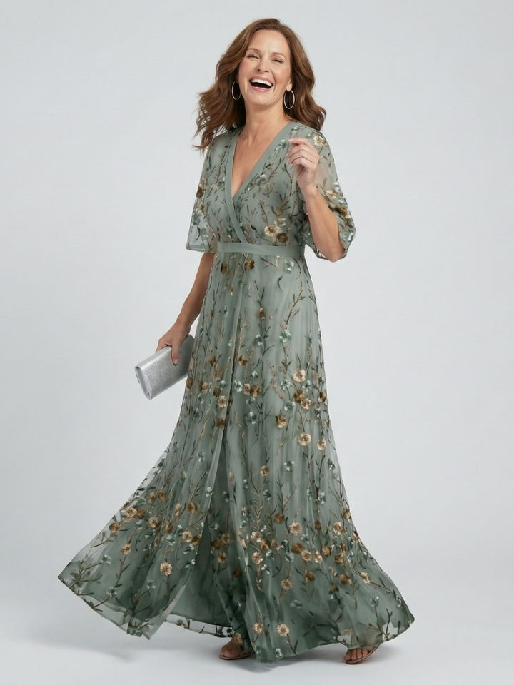 SELORA | HALTER BLOOM FLOW MAXI DRESS