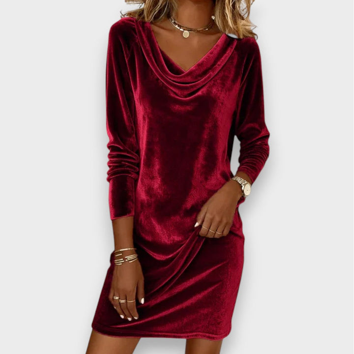SCARLETT | LOOSE VELVET DRESS